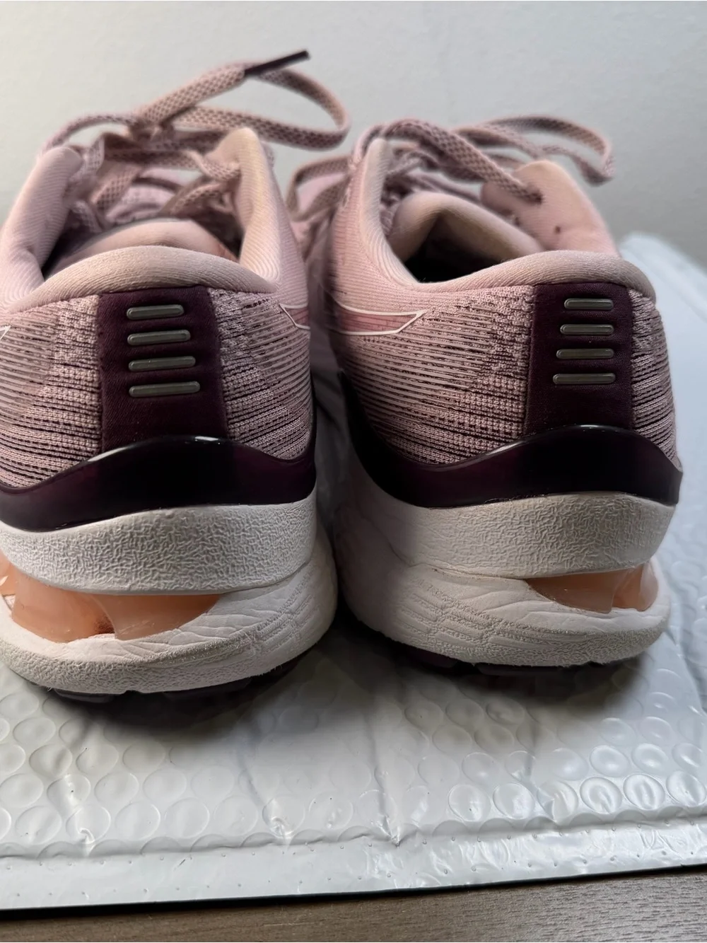 ASICS GEL-Kayano 28 Women’s Running Shoes Pink Size 10.5 Athletic Sneakers